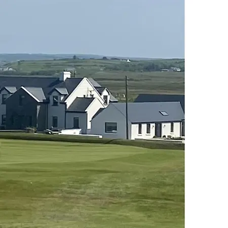 Klondell House Holiday home *